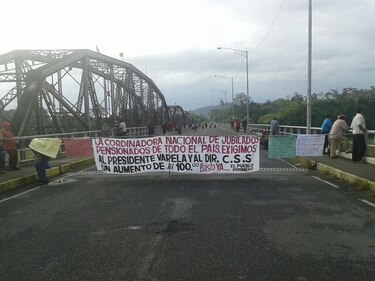 Jubilados y pensionados protestan en Bocas del Toro y Chitré