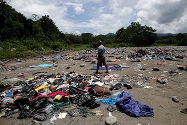 Basura producto de la migración irregular está terminando en los principales ríos de Darién  