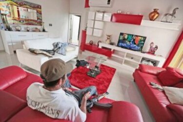 Autodefensas se apropian de casas