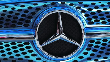 Mercedes retira miles de carros del mercado