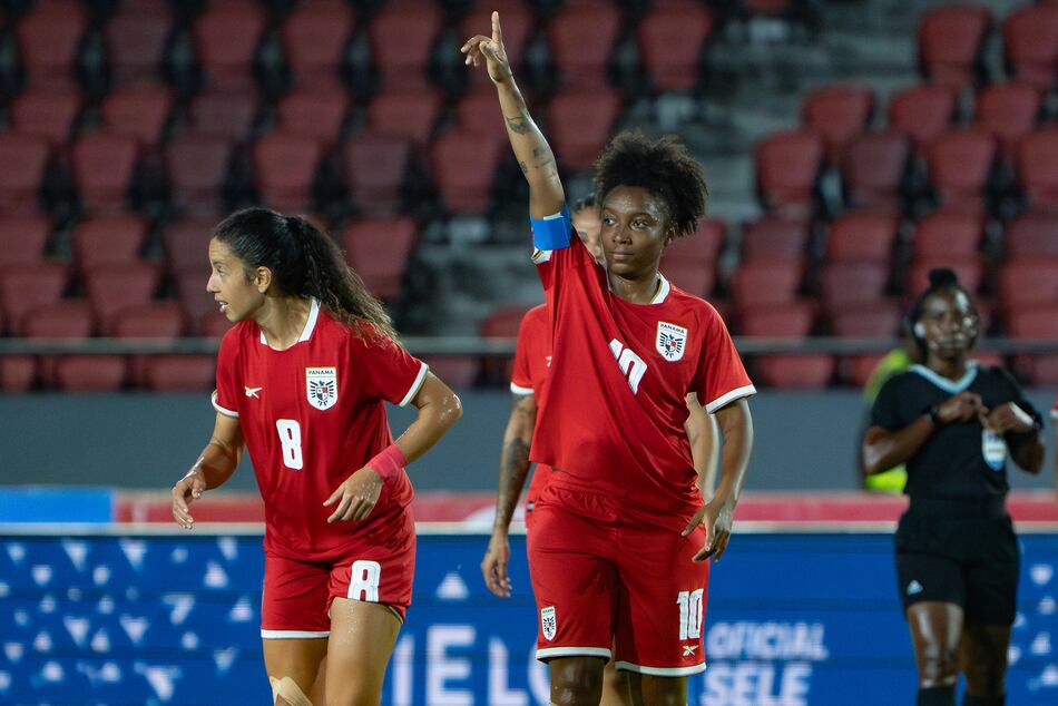 Panamá triunfo en casa ante Bolivia, pero Marta Cox considera que se puede jugar mejor