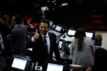 Diputados aliados de Arévalo ganan la presidencia del Congreso de Guatemala