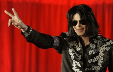 Regalías de Michael Jackson mantienen a su familia