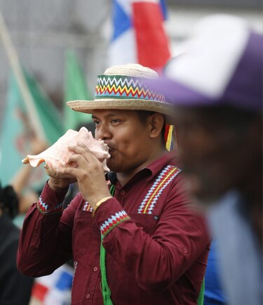 Grupos sindicales marcharon en rechazo a las reformas de la CSS