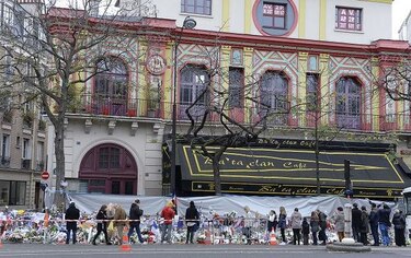 Mandatarios rinden homenaje a las víctimas de los atentados en París