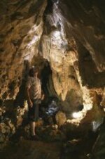 Un día de cascadas, cuevas y etnoturismo