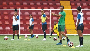 Una selección que se entrena como un club