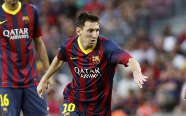 Messi hace trabajo de fisioterapia con el Barça