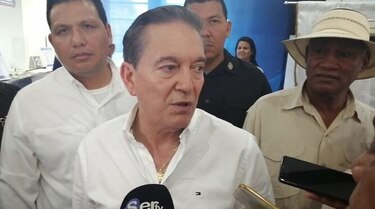 Cortizo habla con cautela sobre los 'Varelaleaks' durante gira de trabajo en Herrera