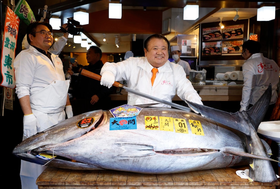 Atún alcanza precio récord en la primera subasta del año en Tokio