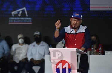 Benicio Robinson vence a Rosario Turner y se reelige como presidente del PRD