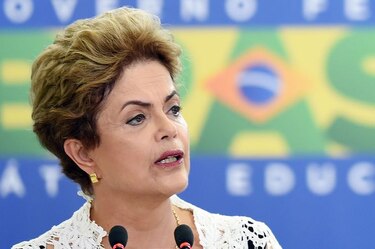 Justicia electoral reabre proceso de investigación de campaña de Rousseff