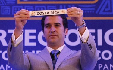 Concacaf despide a su secretario general, Enrique Sanz