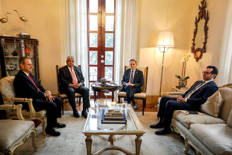 Primeros pasos para la transición: Cortizo recibe a Mulino en el palacio de Las Garzas