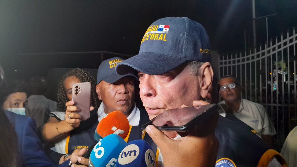 Simpatizantes de Maribel Gordón y sindicalistas agreden a periodistas que cubrían el debate