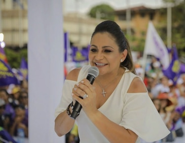 En la sala con... Yamy de Blandón