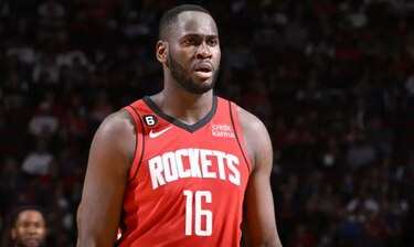 Los Hawks traspasan a Garuba a los Thunder