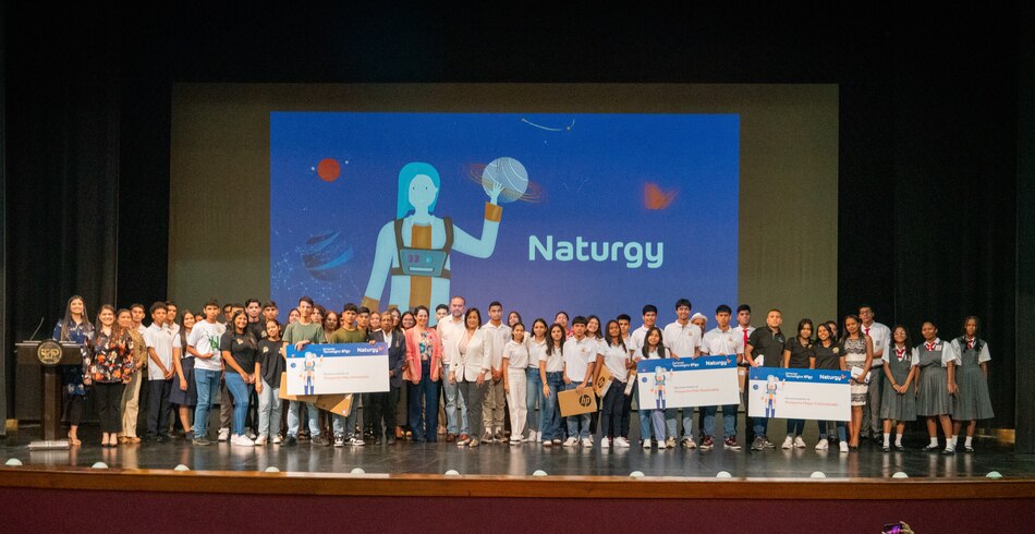 Éxito y Creatividad en la Culminación de la Primera Edición del Certamen Tecnológico Efigy de Naturgy en Panamá