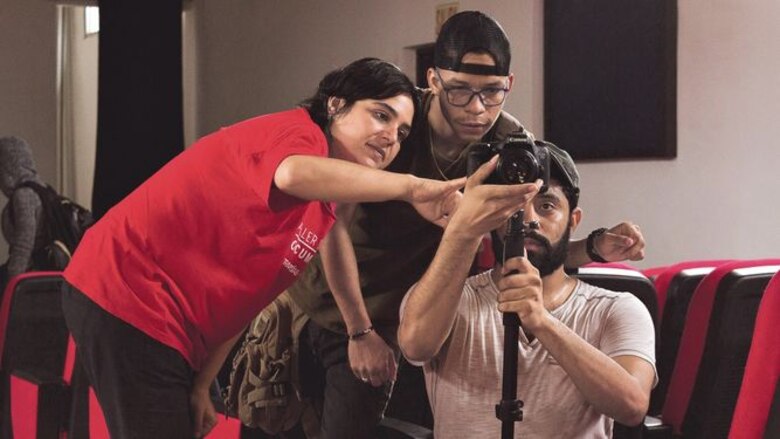 Jóvenes colonenses buscan soluciones a través del cine