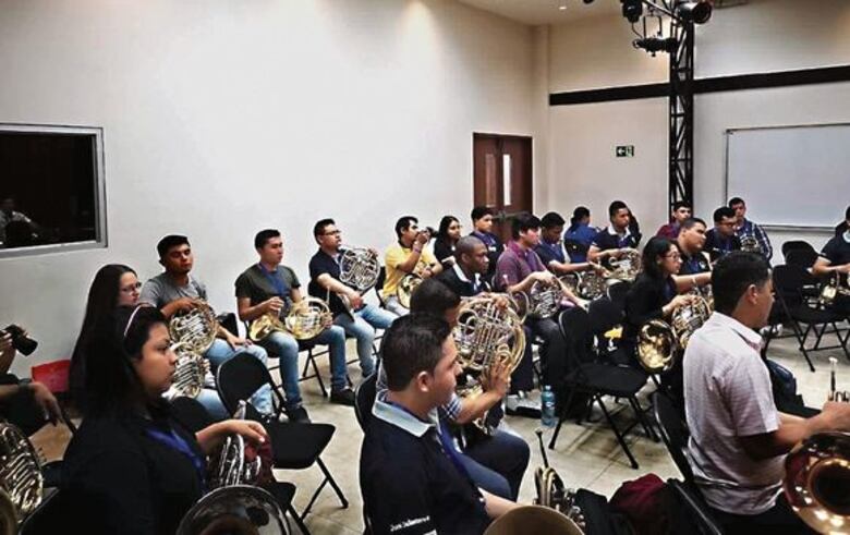 Fiesta de cornos istmeños