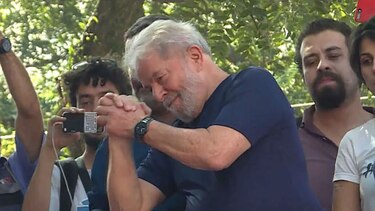 Negativa de Lula a entregarse crea punto muerto en Brasil