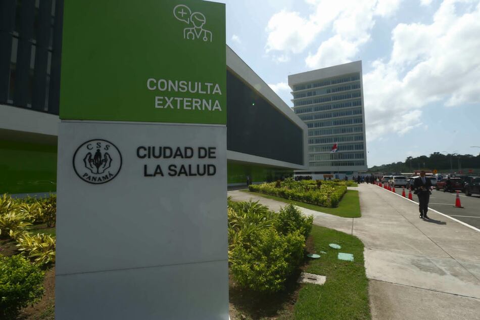 El suplicio interminable por una cita médica; esta vez el escenario es Ciudad de la Salud