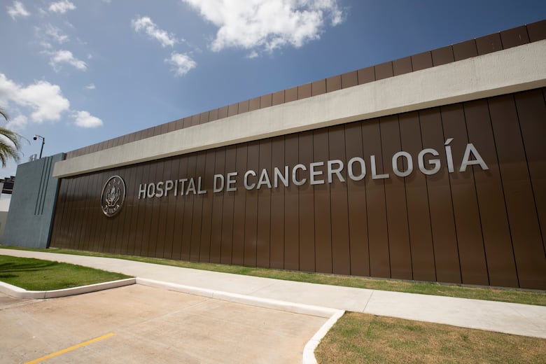 La espera termina: pacientes con cáncer  serán trasladados al Hospital de Cancerología
