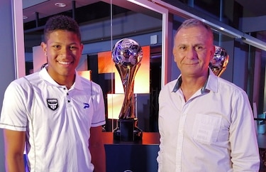 Saúl Maldonado, DT del Tauro FC: ‘Las estrellas 14 y 15 ya son historia, ahora vamos por la 16’