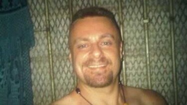 William Holbert se notifica por audiencia de homicidio