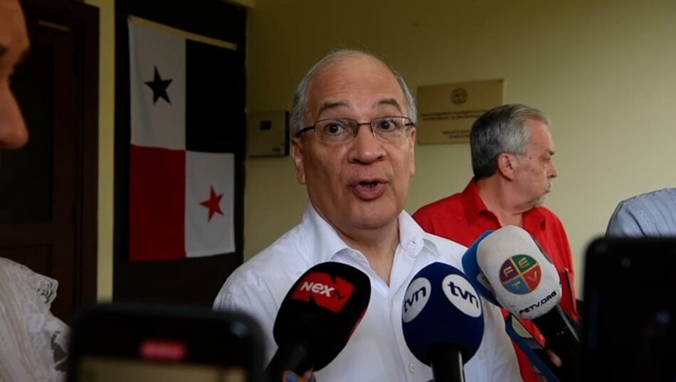 El procurador González sostiene que el contrato minero es inconstitucional