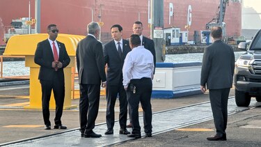 ¿Rubio se equivocó? El barco que vio en el Canal no es chino; es de una empresa surcoreana