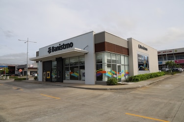Banistmo inauguró nueva sucursal en Plaza Paseo Costa Verde