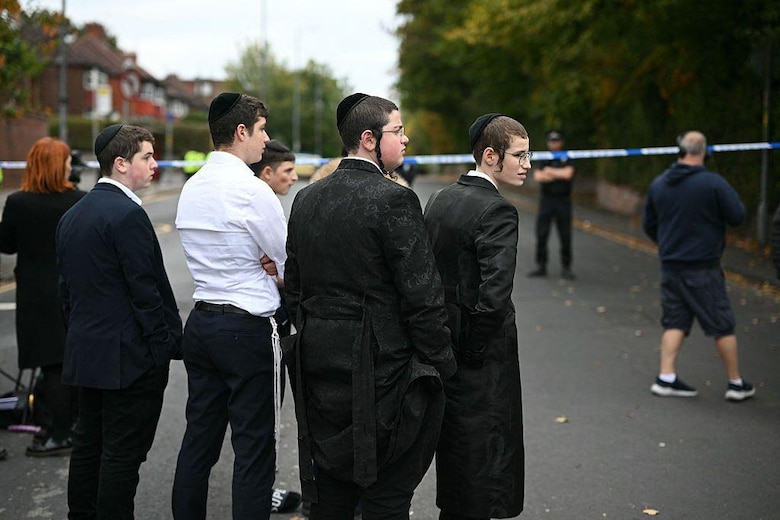 Un ataque en una sinagoga de Reino Unido durante la celebración del Yom Kipur deja al menos 2 muertos y varios heridos