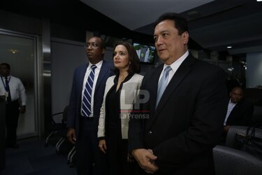 Comisión de Credenciales recomienda al pleno ratificación de Eduardo Ulloa como procurador
