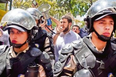 Venezuela: Smolansky denunció persecución