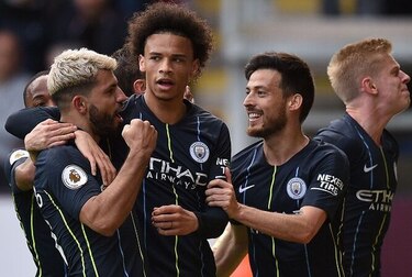 Manchester City sigue al frente en Inglaterra