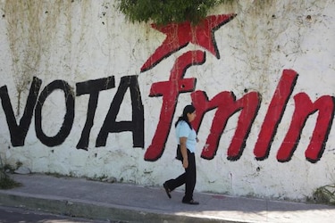 El Salvador elige presidente entre partidos nacidos en guerra civil