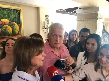 Culto, desayuno y promesas, así arrancaron las primarias del PRD