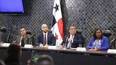 Ministro Valderrama no asiste a comisión que investiga la tala en Darién