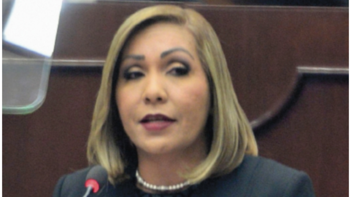 Denuncia contra Yanibel Ábrego, en manos de Oydén Ortega