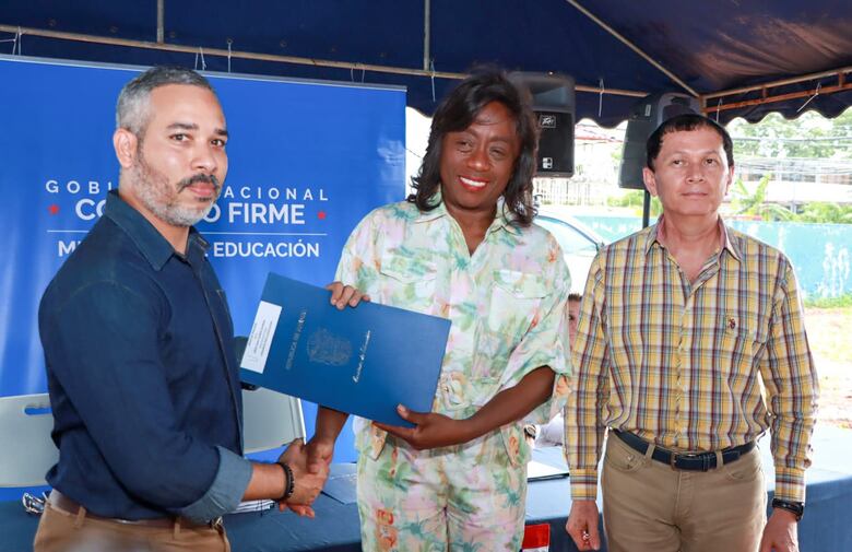 Siete escuelas reciben órdenes de proceder para obras; Meduca anuncia nuevas inversiones por $97 millones