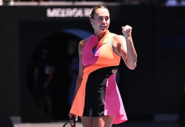 Sabalenka arrasa y avanza firme a semifinales en Australia