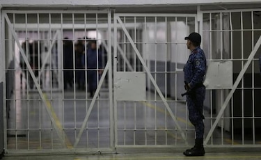Alarma en Colombia por muerte de dos reclusos por pandemia en cárcel hacinada