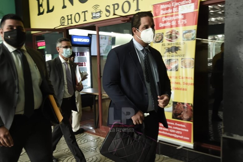 Jueza de garantía valida pruebas presentadas por fiscalía en audiencia al expresidente Varela y tres personas más