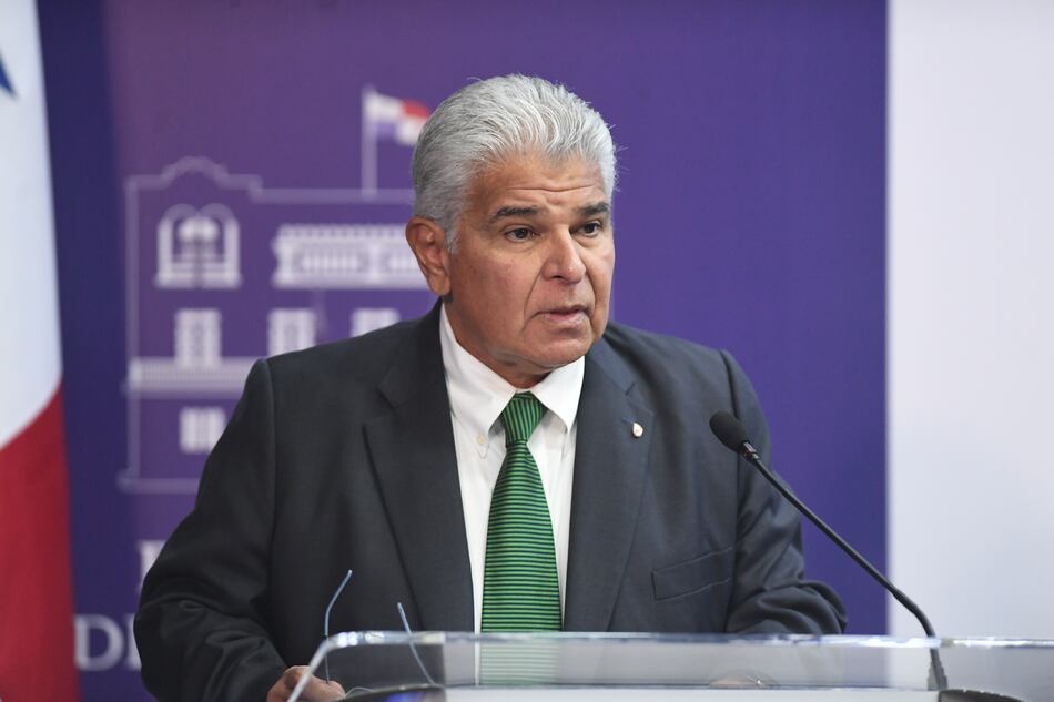 Mulino dice que no es aceptable que los Minsa-Capsi cierren a las 3:00 p.m.