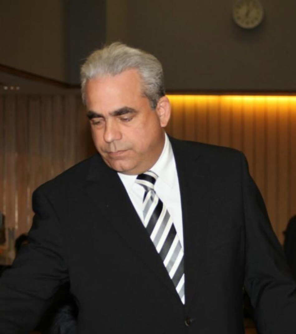 Roberto Linares renuncia a la Autoridad Marítima