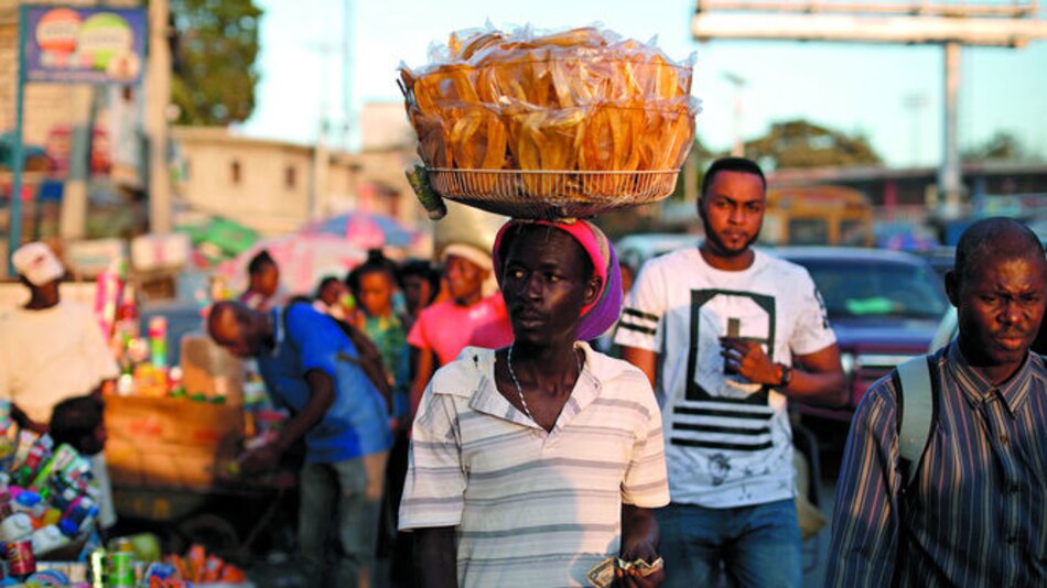 Retorno a la isla agobiada