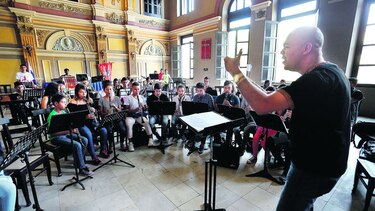 Jóvenes se concentran en campamento de música clásica
