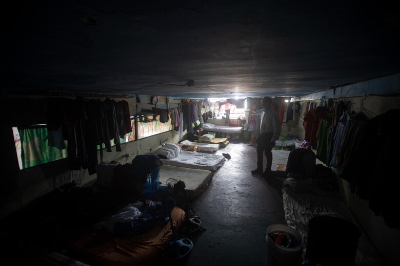 Cuando la iglesia llena el vacío que deja el Estado; la redención con ‘Biblia’ y alabanza