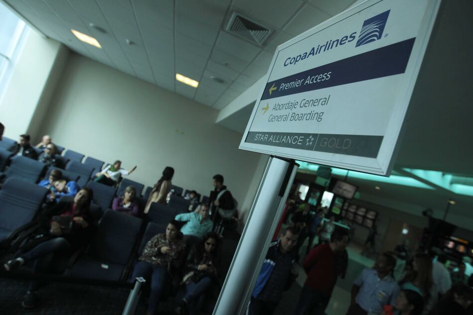 Tráfico aéreo de pasajeros continúa recuperando altura